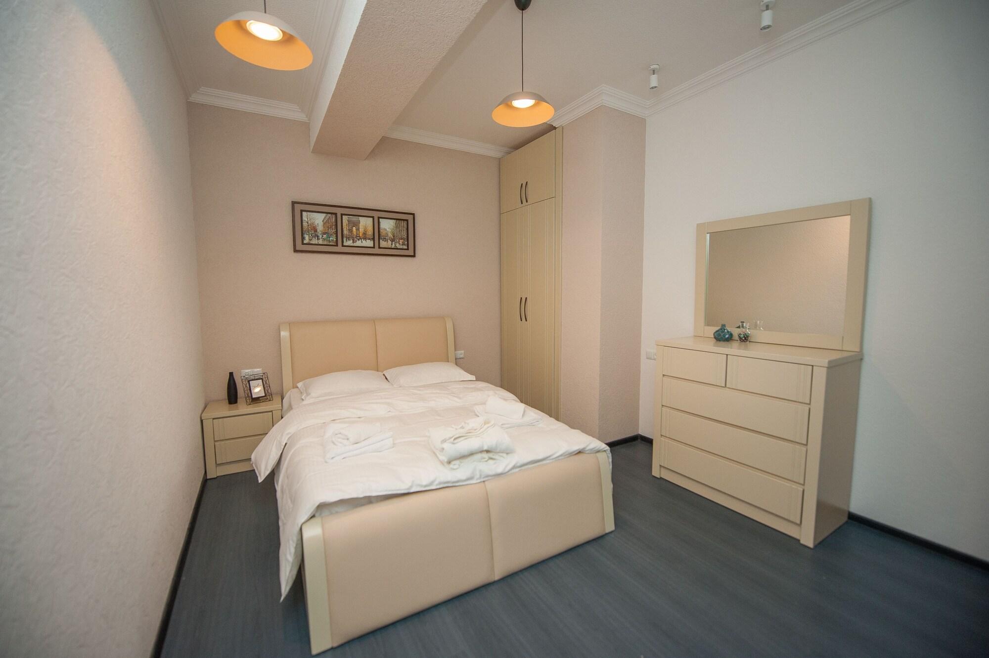 Easy Hotel T'Bilisi Tbilisi Esterno foto